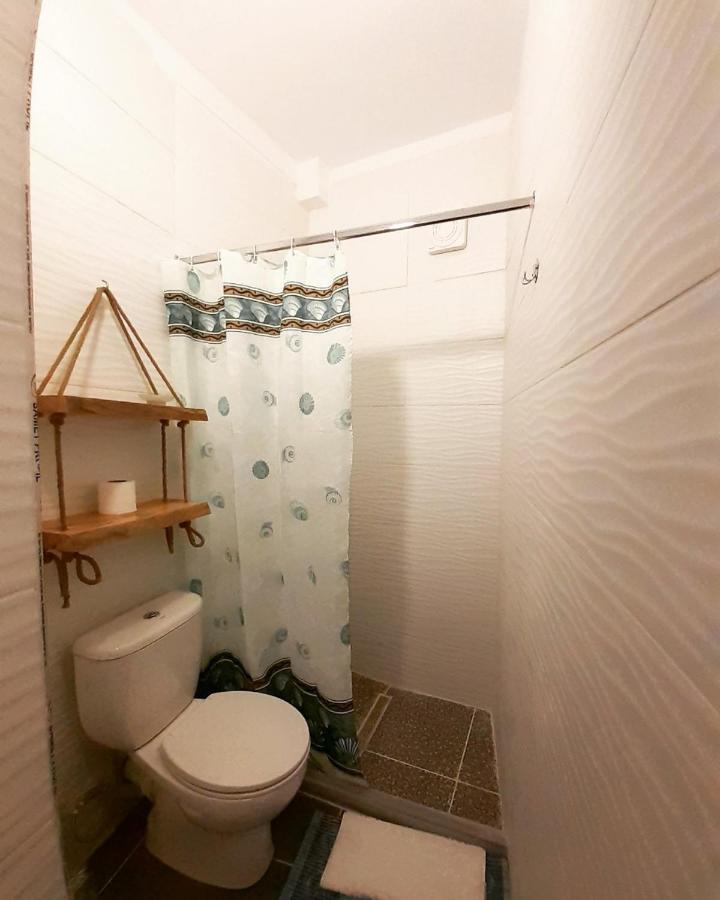 At Pikotiko'S - Korca City Rooms For Rent Eksteriør bilde